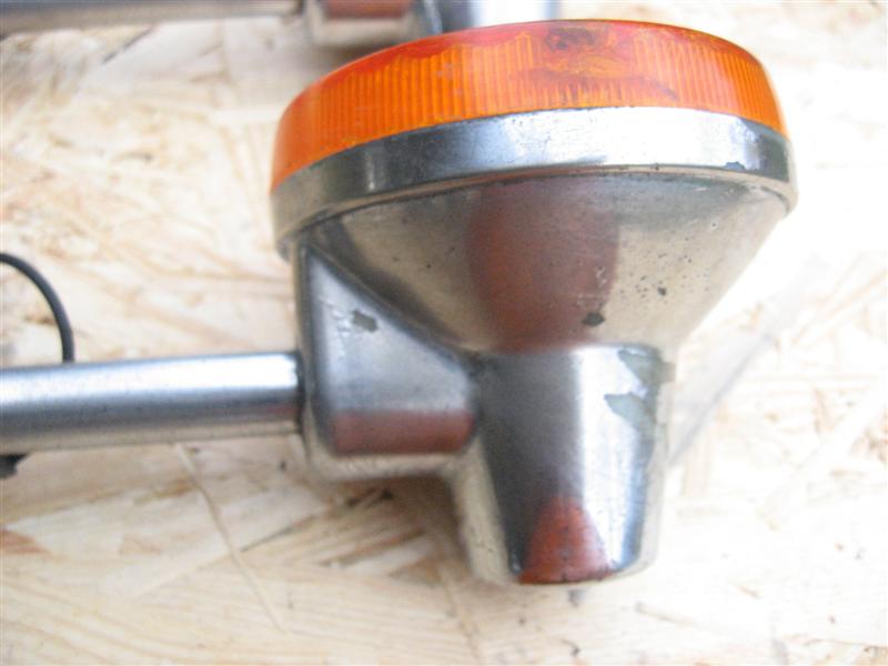 Kierunkowskazy komplet 4 sztuki Suzuki GT 80