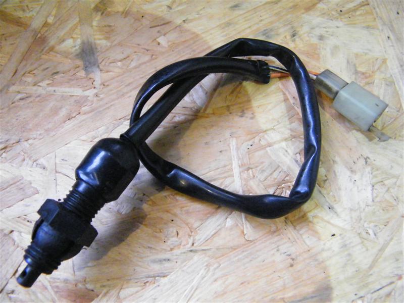 Włącznik czujnik światła stop Suzuki LS 650 Savage